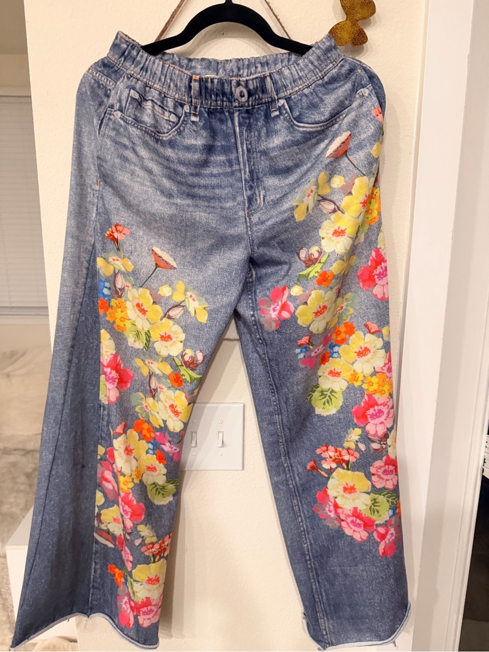 Women’s Floral Print Denim Faux Jeans - like sweatpants flare at end